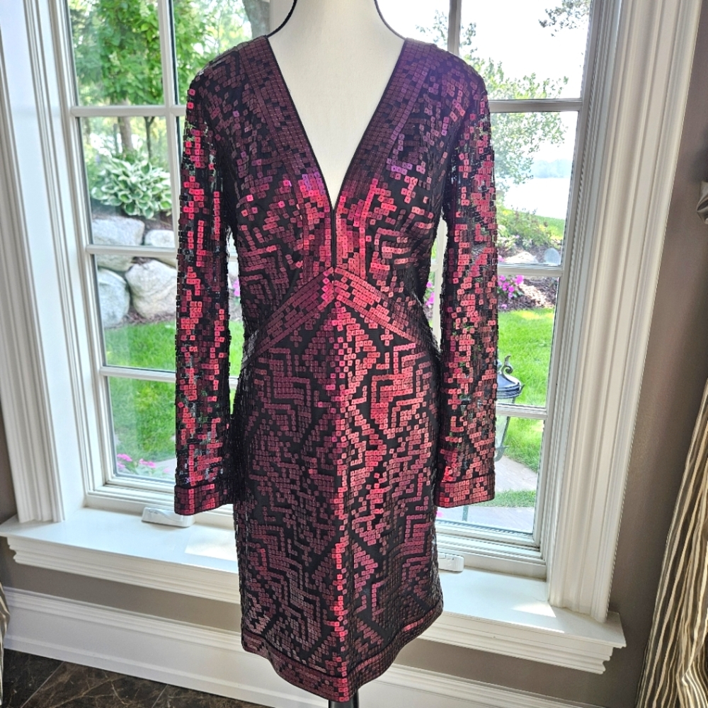 Holiday Dress! Neiman Marcus Tadashi Shoji Raisin Black Sequin Dress SZ 10